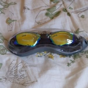 🌠SALE🌠 Agend UV shield swim goggles with case